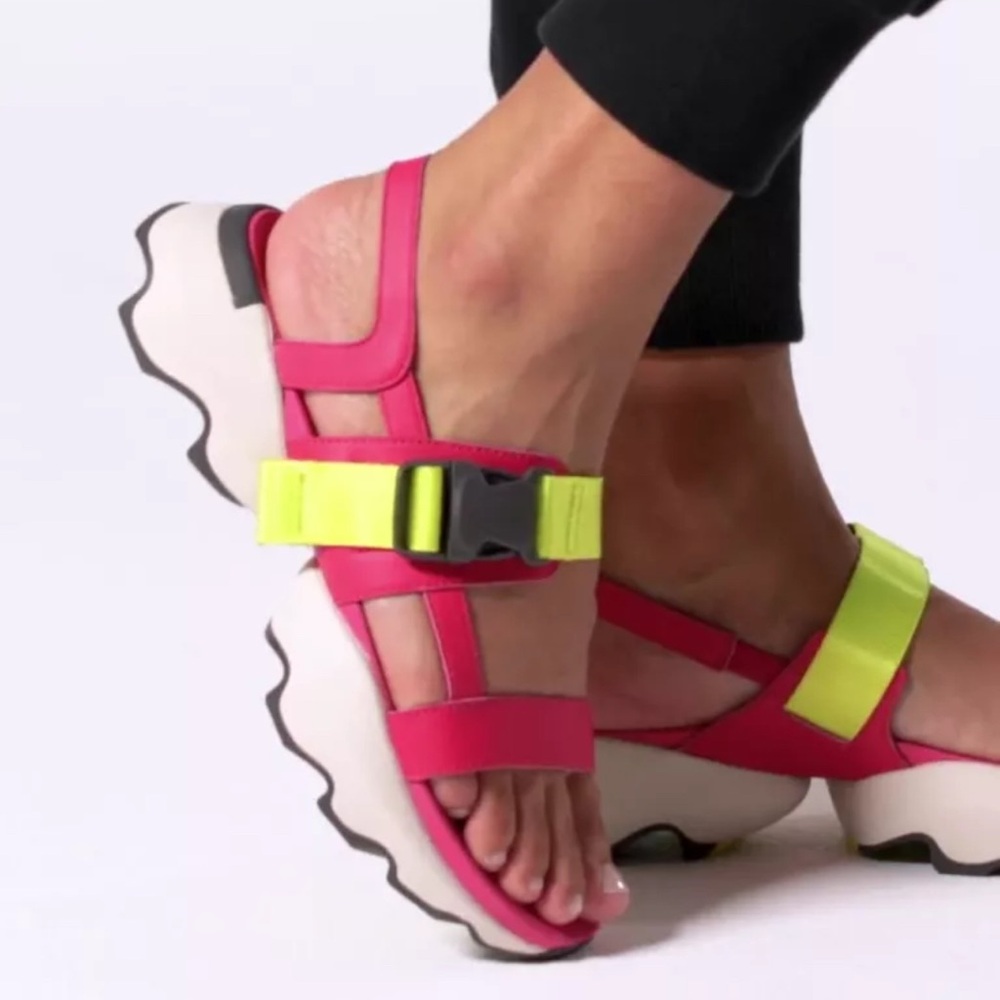 Sorel Pink and Yellow Sport Sandals with Cushioned Sole Sz 11